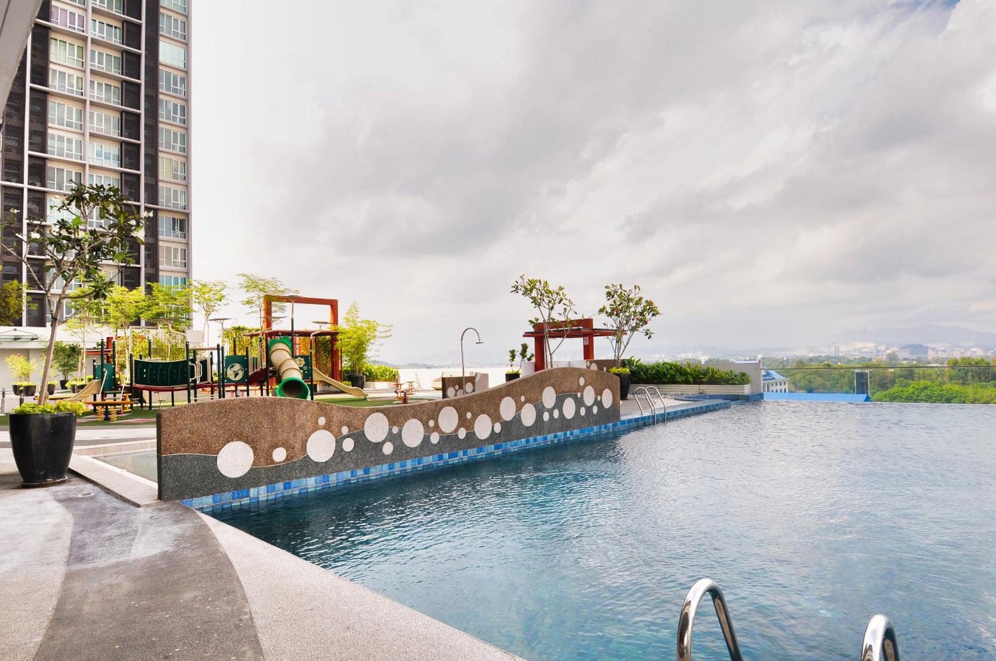 Azfa Duplex Suite At De Centrum Putrajaya Bangi Free Wifi Kajang Exterior foto